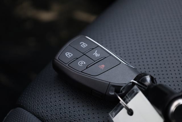 Used 2025 Chevrolet Traverse Z71 w/ Driver Confidence Package image 34