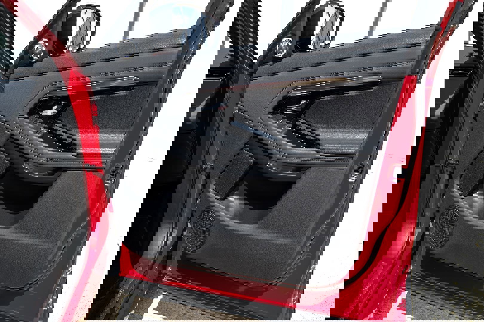 Used 2021 Land Rover Range Rover Evoque R-Dynamic S image 38