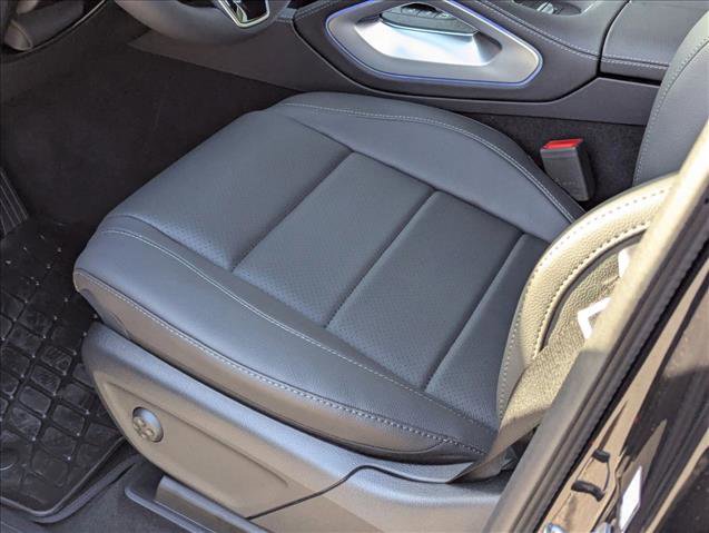New 2025 Mercedes-Benz GLS 450 4MATIC image 4