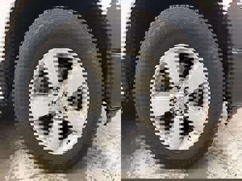 Used 2018 RAM 1500 HFE image 10