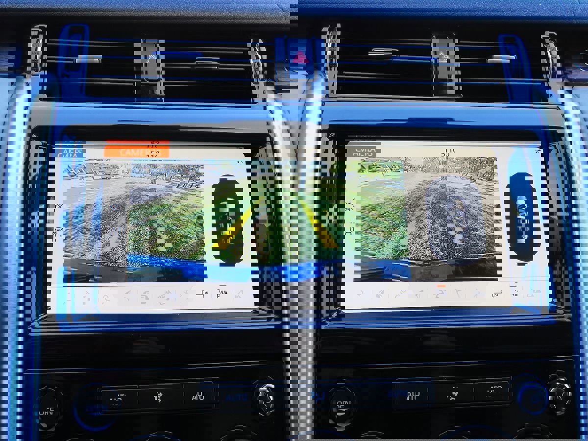 Used 2018 Land Rover Discovery HSE image 27