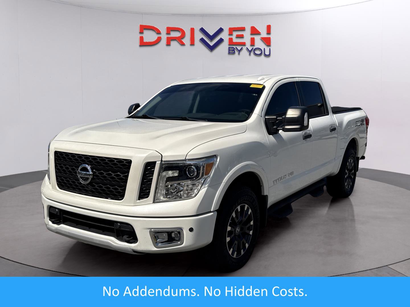 Used 2018 Nissan Titan PRO-4X w/ Pro-4x Convenience Package AWD/4WD image 1