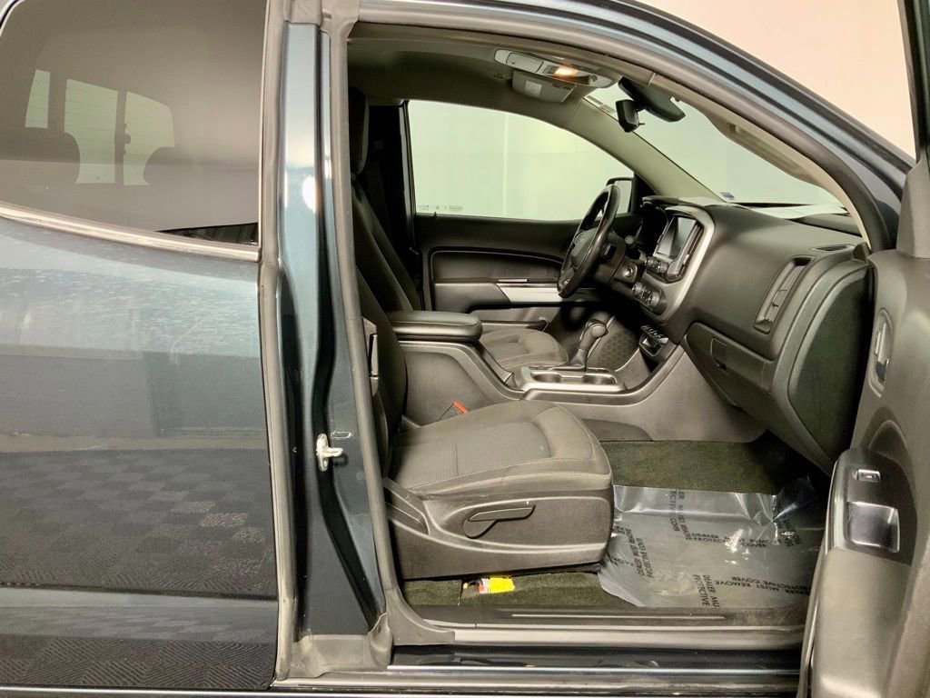 Used 2017 Chevrolet Colorado LT w/ LT Convenience Package AWD/4WD image 31