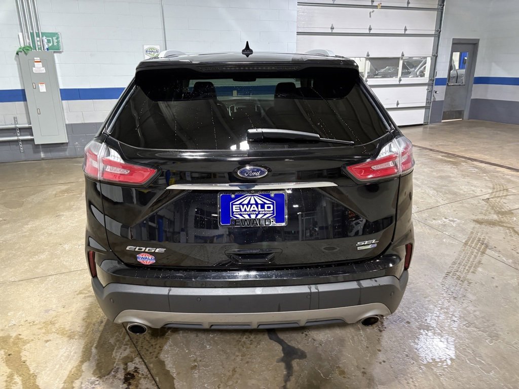 Used 2020 Ford Edge SEL w/ Convenience Package image 9