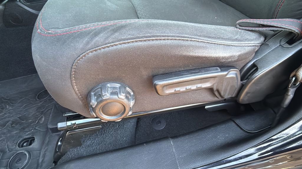 Used 2021 Jeep Wrangler Unlimited Rubicon image 12