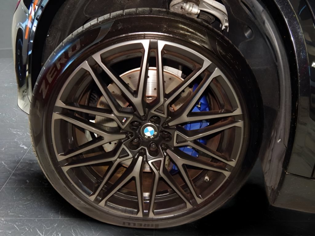 Used 2020 BMW X5 M AWD/4WD image 10