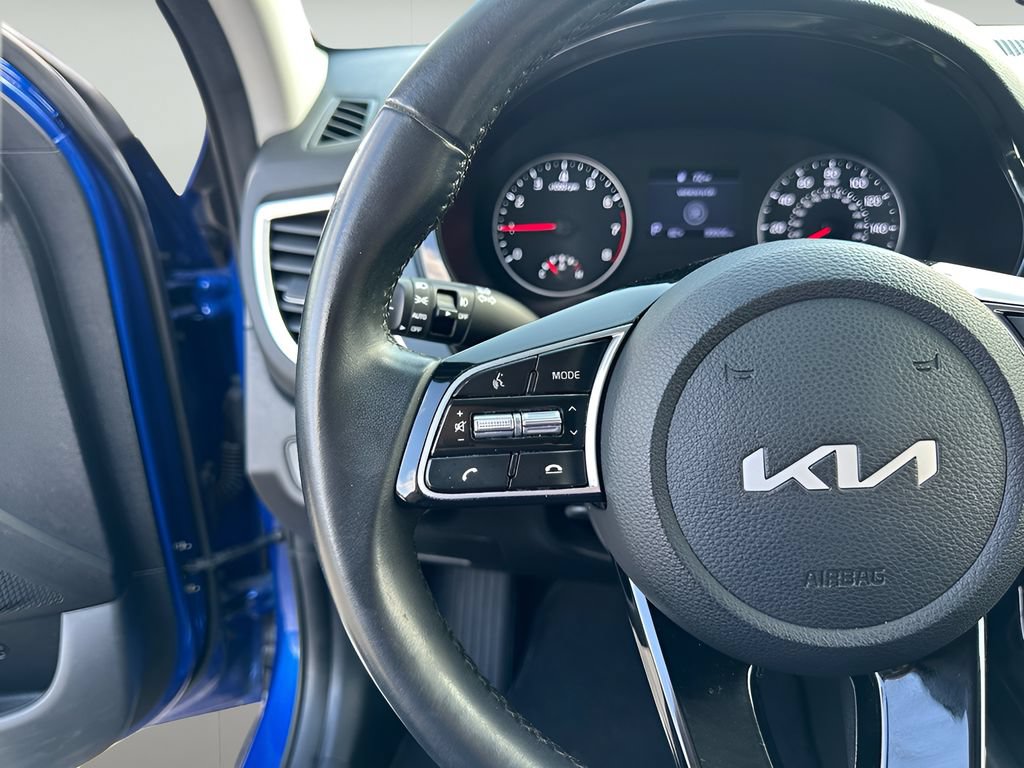 Used 2022 Kia Seltos S FWD image 15