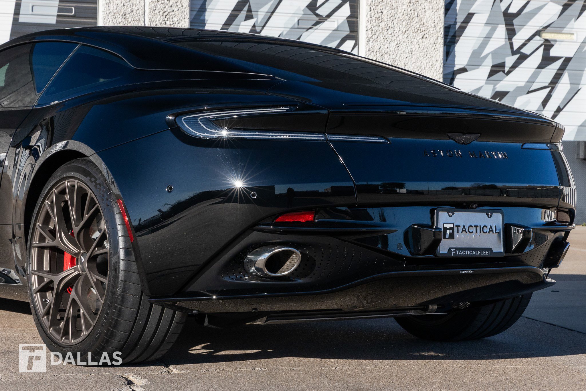 Used 2024 Aston Martin DB12 Coupe image 12