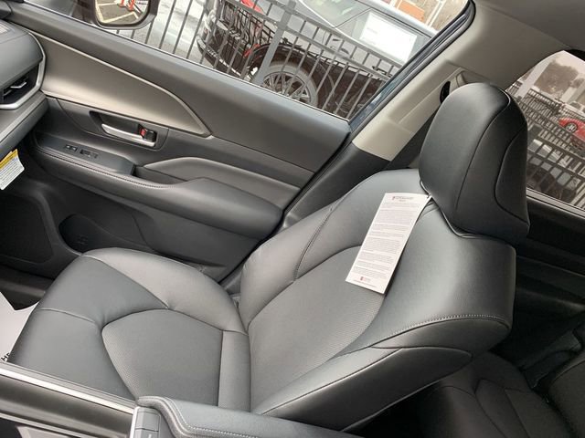 Used 2026 Toyota Grand Highlander XLE image 30