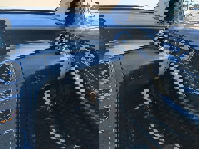 Used 2019 Mercedes-Benz C 300 Sedan image 17