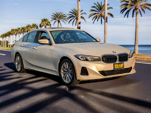Used 2024 BMW 330i Sedan RWD image 4