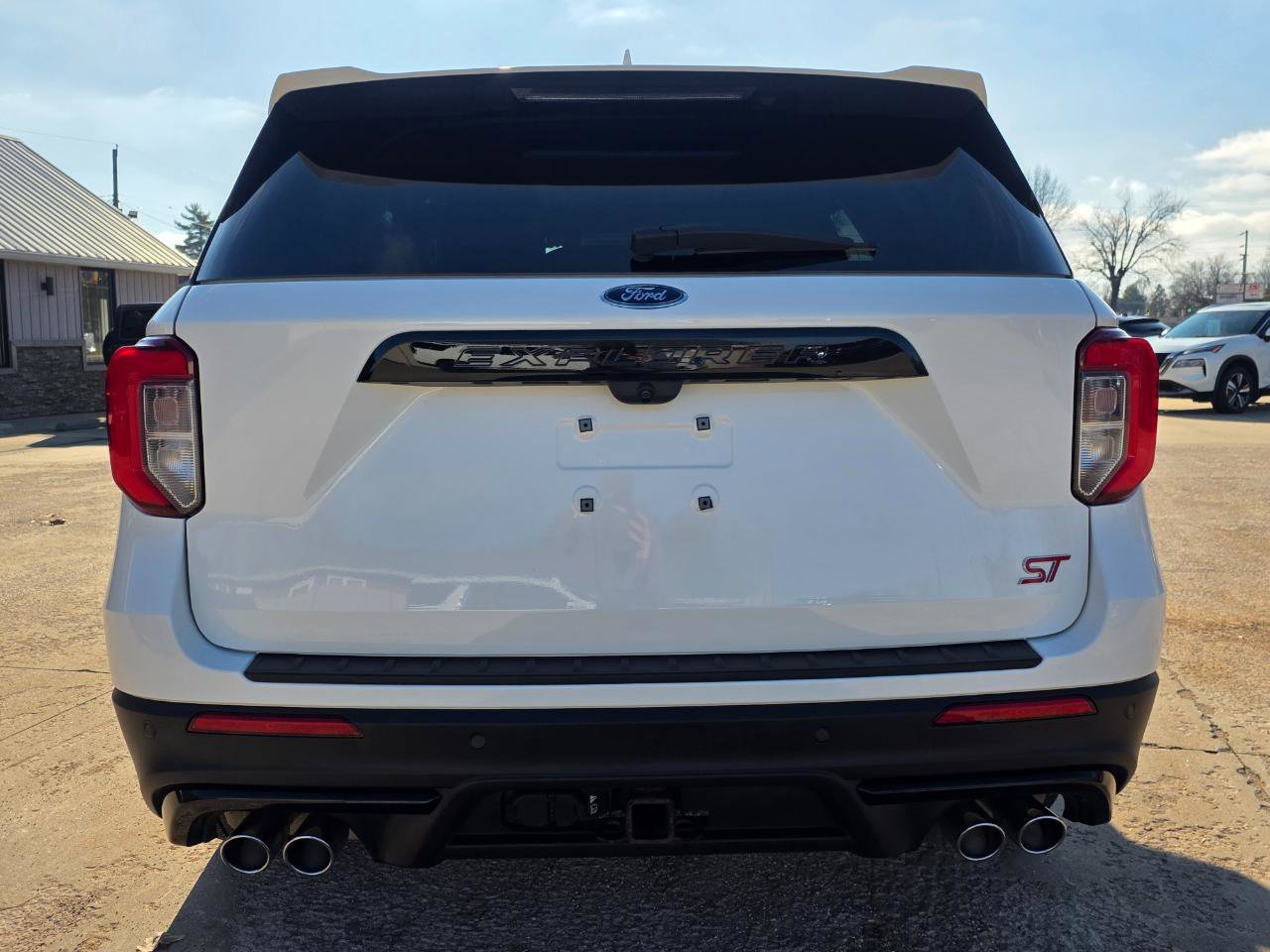 Used 2022 Ford Explorer ST w/ ST Street Pack image 22