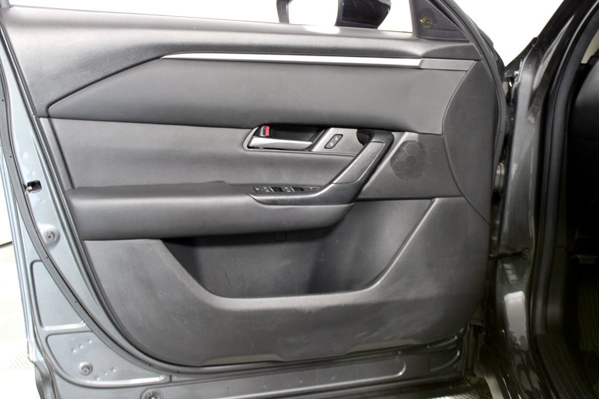Used 2025 MAZDA CX-50 AWD 2.5 S w/ Preferred Package image 9
