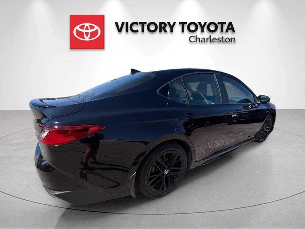 Used 2025 Toyota Camry SE w/ Multimedia Upgrade Package FWD image 7