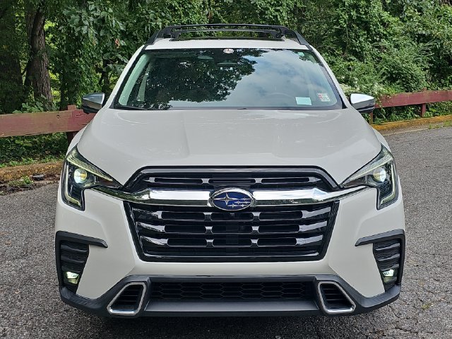 Used 2023 Subaru Ascent Touring AWD/4WD image 3
