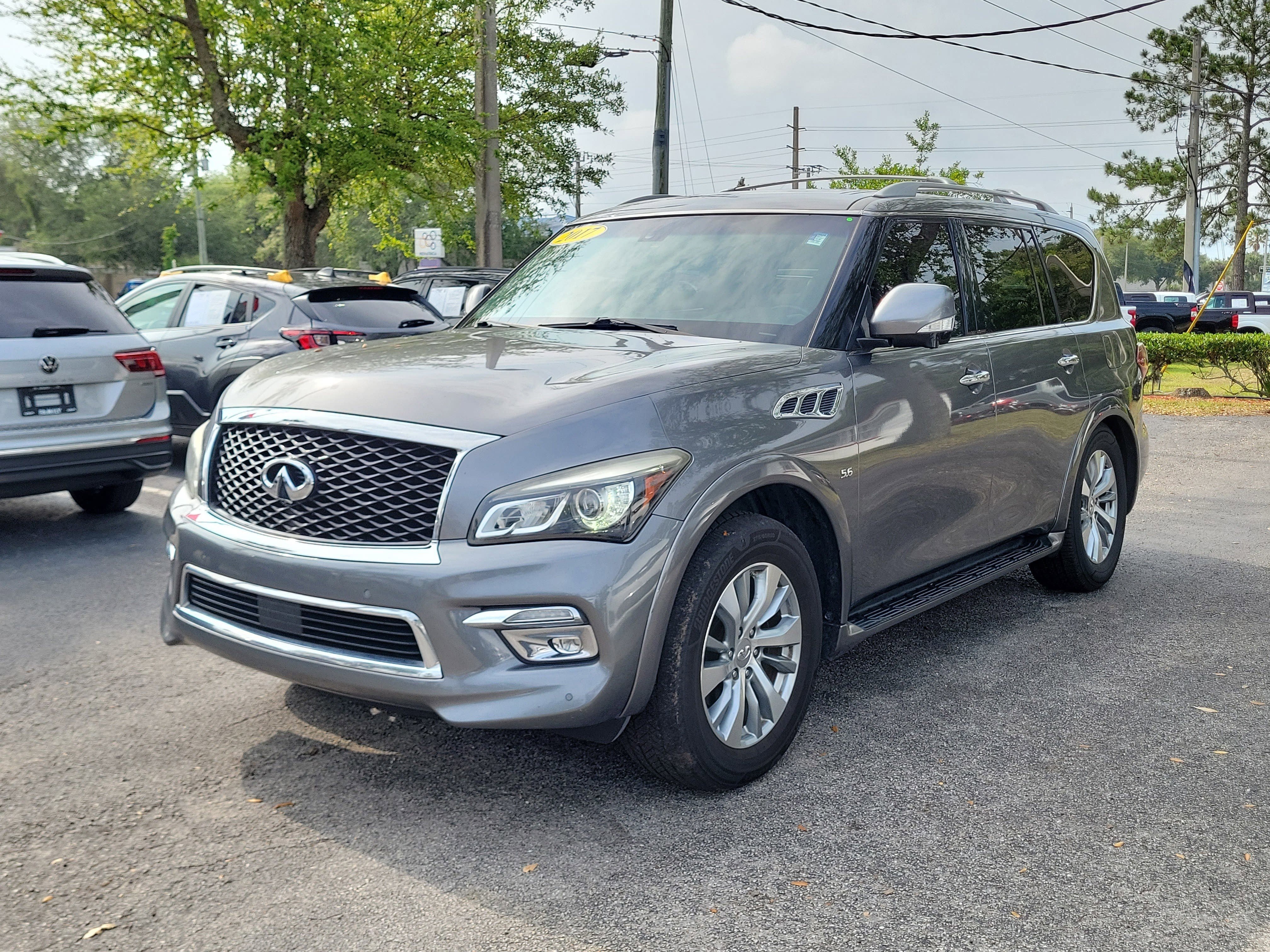 Used 2017 INFINITI QX80 2WD image 3