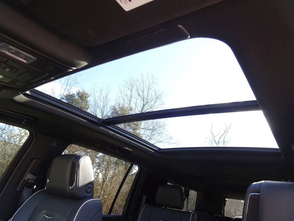 Certified 2024 Cadillac Escalade ESV Premium Luxury image 12