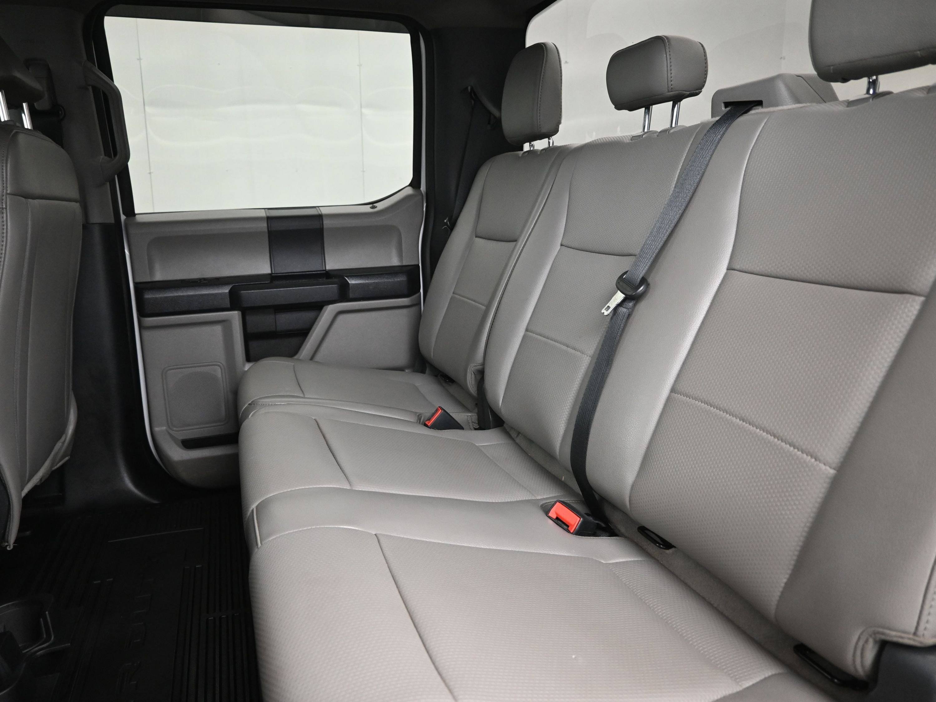 Used 2022 Ford F250 XL w/ Power Equipment Group image 22