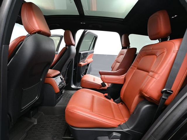 Used 2025 Lincoln Aviator Reserve w/ Jet Appearance Package AWD/4WD image 33