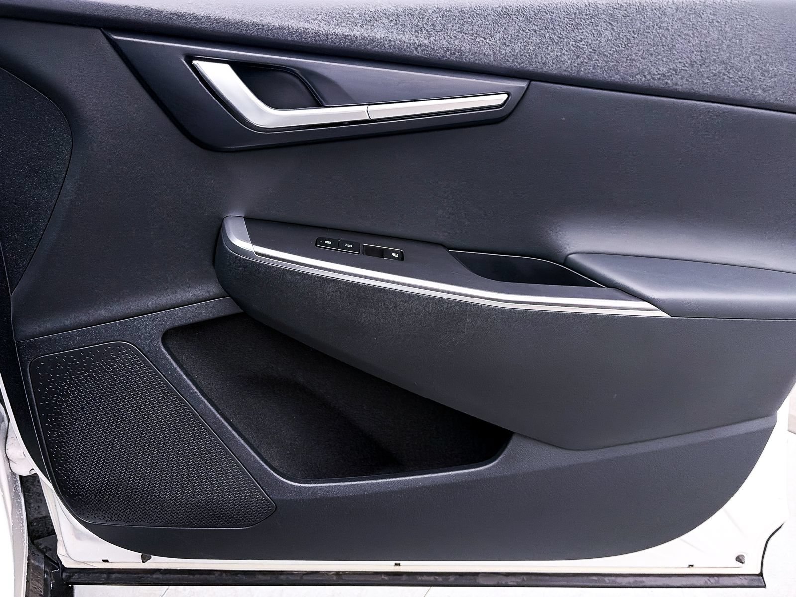 Certified 2022 Kia EV6 Light RWD image 36