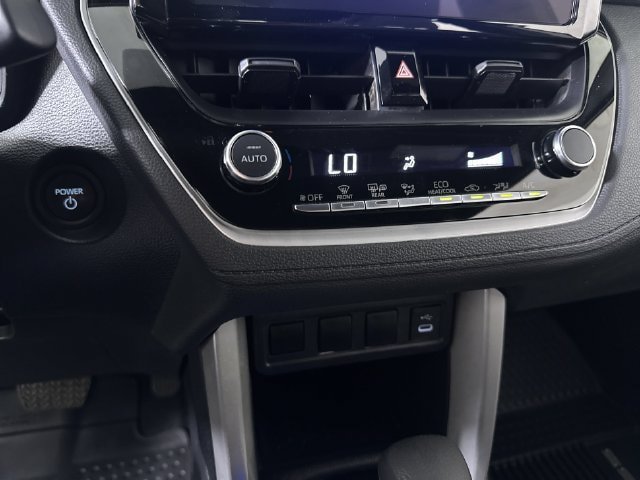 Used 2024 Toyota Corolla Cross AWD Hybrid image 17