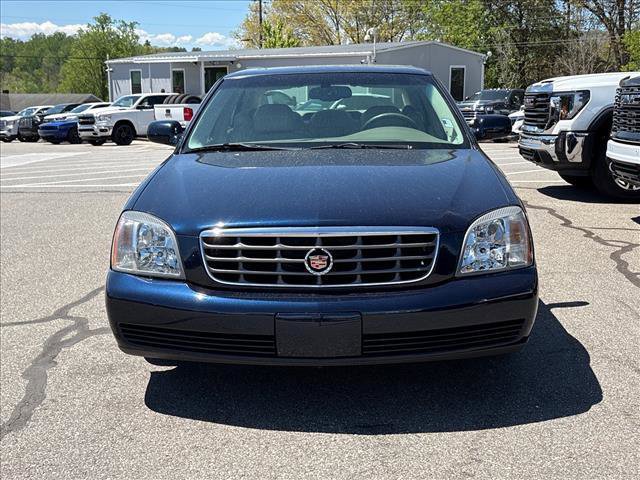 Used 2004 Cadillac De Ville Sedan w/ Equipment Group video 3