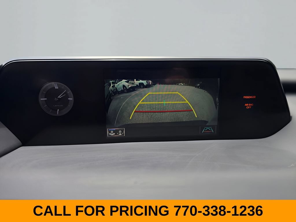 Used 2021 Lexus UX 200 w/ Accessory Package (Z1) FWD image 33