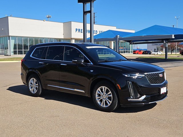 Used 2024 Cadillac XT6 Luxury w/ LPO, Floor Liner Package FWD image 3