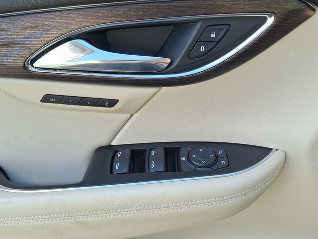 Used 2023 Buick Envision Avenir FWD image 23