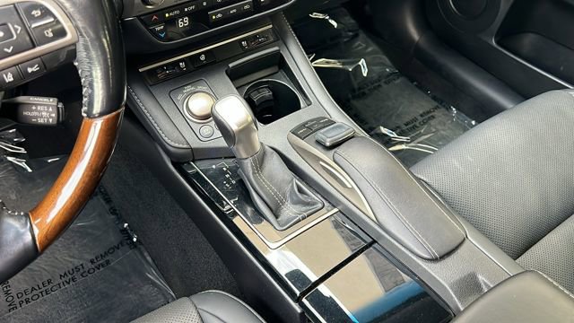 Used 2016 Lexus ES 300h image 7