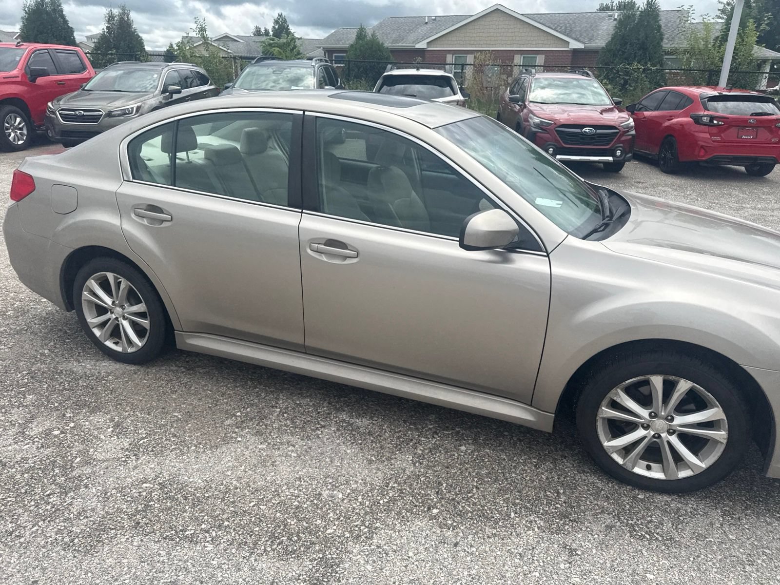Used 2014 Subaru Legacy 2.5i Limited AWD/4WD image 9