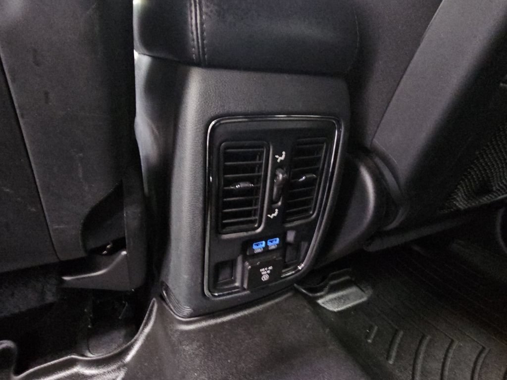 Used 2019 Jeep Grand Cherokee Limited AWD/4WD image 34