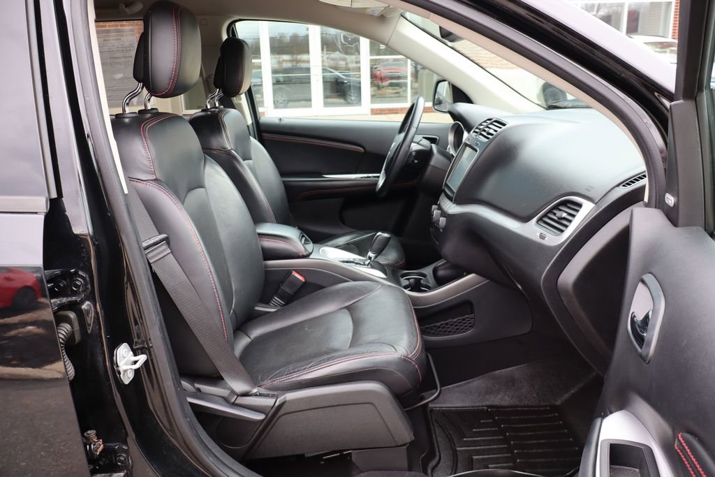 Used 2019 Dodge Journey GT w/ Family Entertainment Group image 40