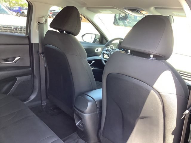 Certified 2024 Hyundai Elantra Blue FWD image 27