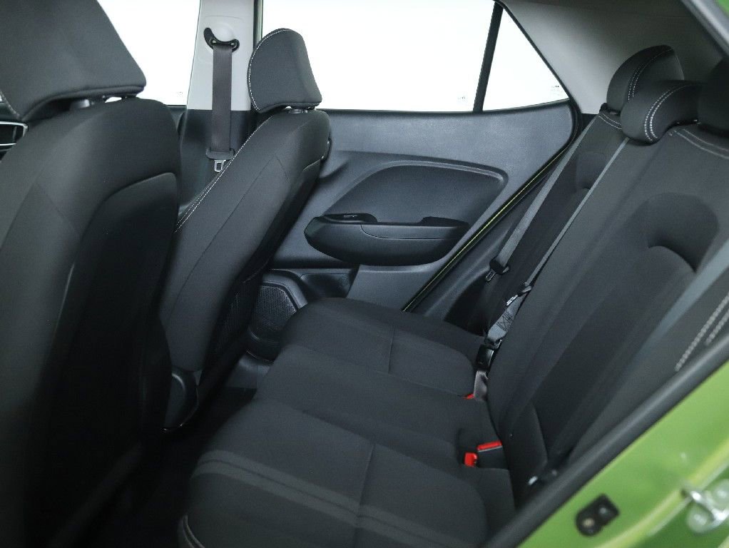 Used 2023 Hyundai Venue SEL FWD image 15