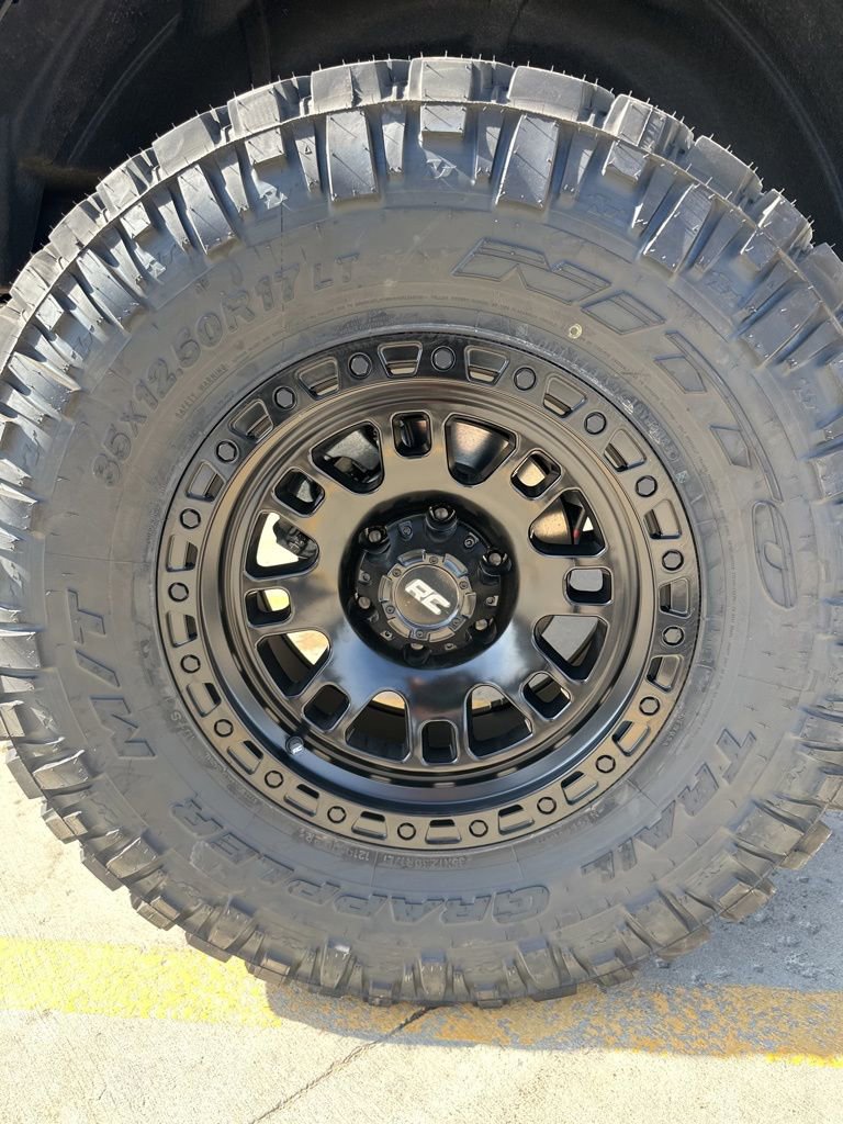 New 2026 Ford Bronco 2-Door AWD/4WD image 19