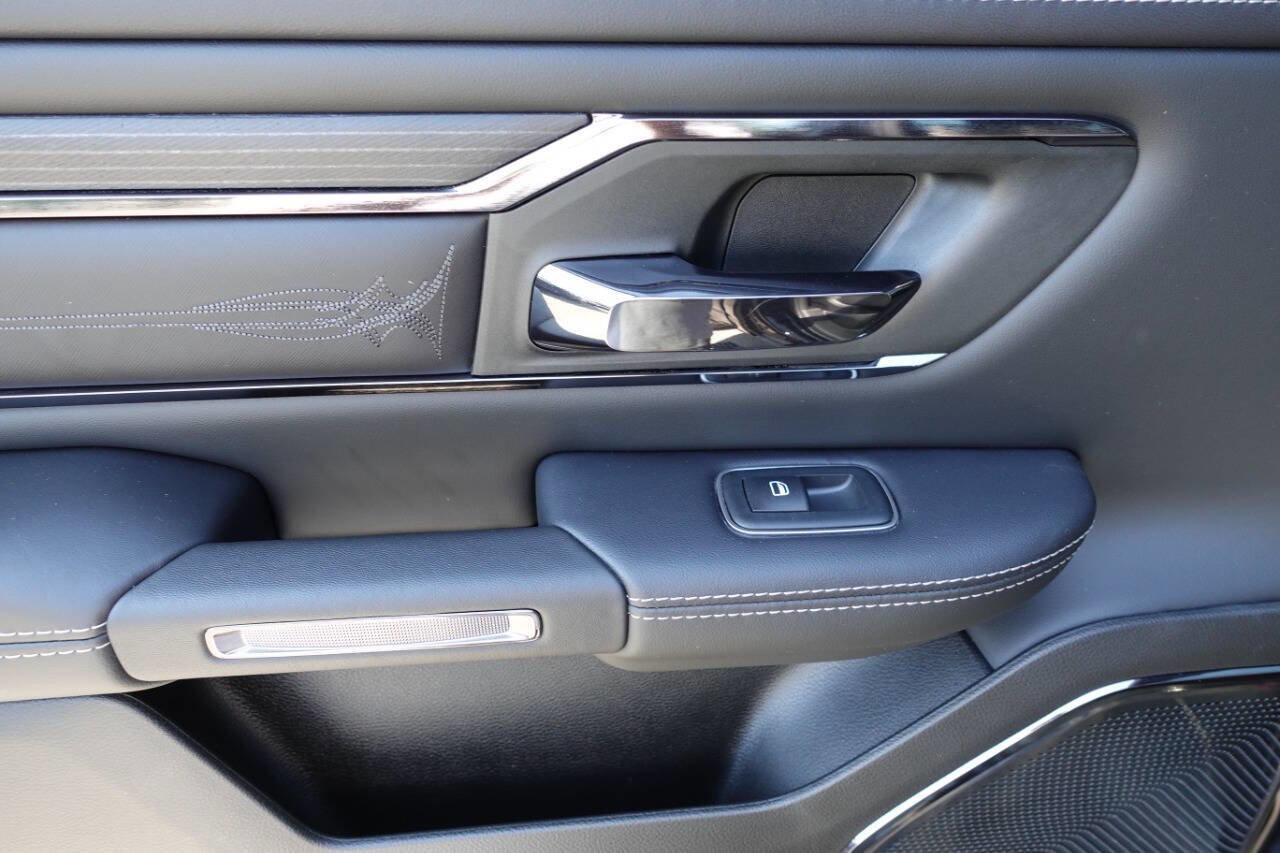 Used 2024 RAM 1500 Limited image 26