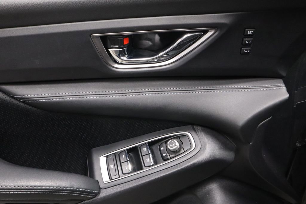 Used 2023 Subaru Ascent Limited image 23