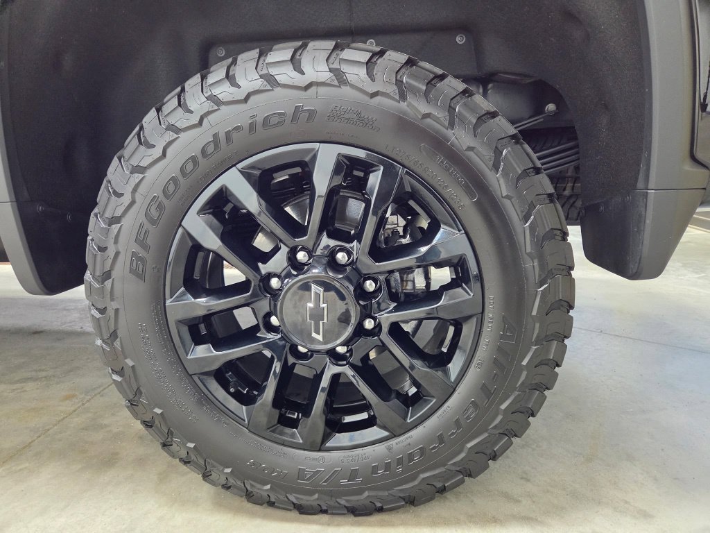 Used 2026 Chevrolet Silverado 3500 LTZ w/ Trail Boss Package AWD/4WD image 11