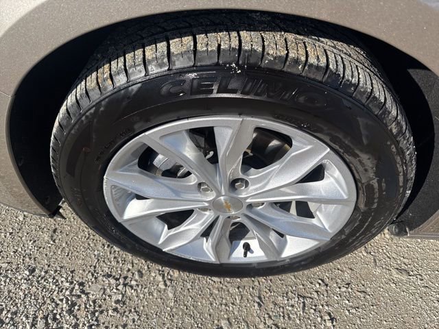 Used 2024 Chevrolet Malibu LT FWD image 25