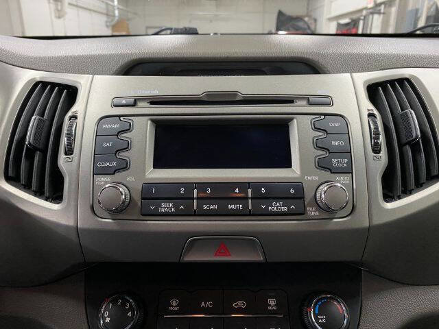 Used 2011 Kia Sportage LX w/ Convenience Pkg FWD image 25