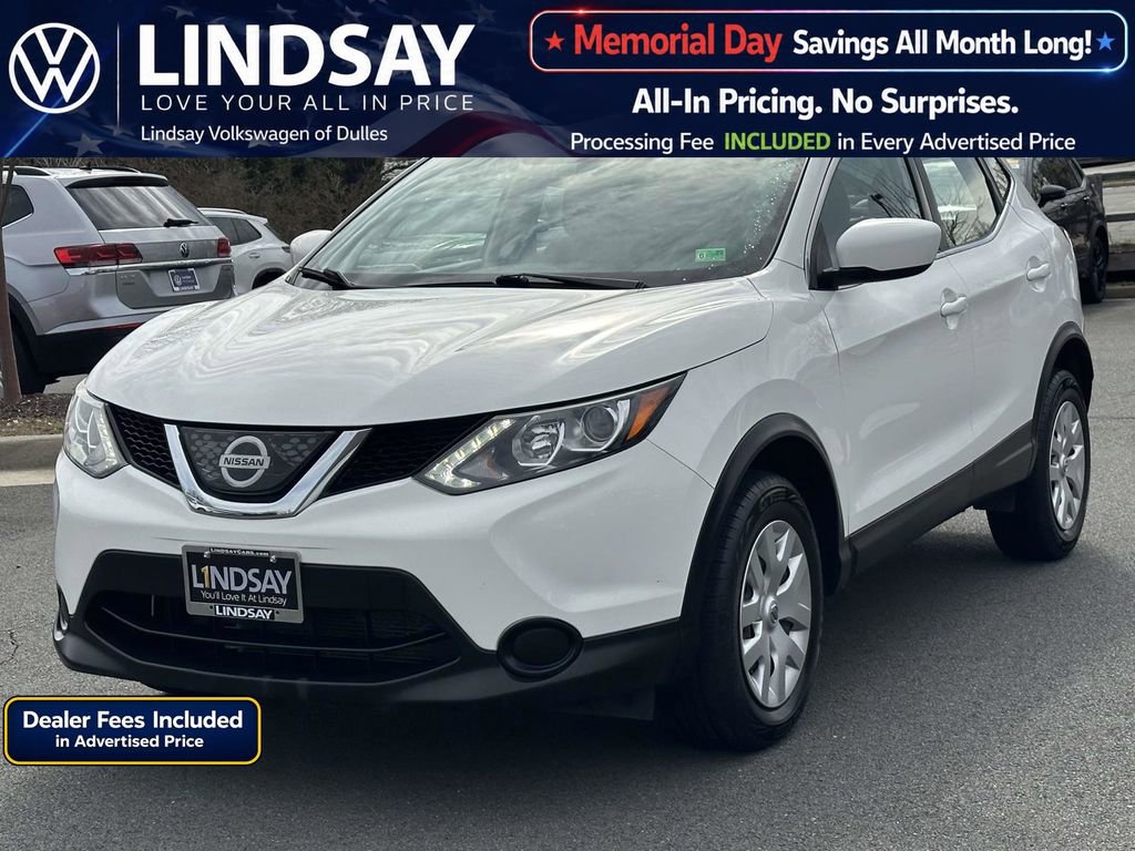 Used 2018 Nissan Rogue Sport S FWD image 4