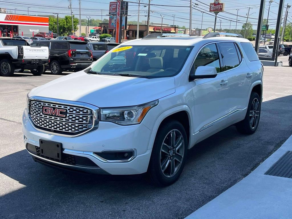 Used 2017 GMC Acadia Denali w/ Technology Package image 7