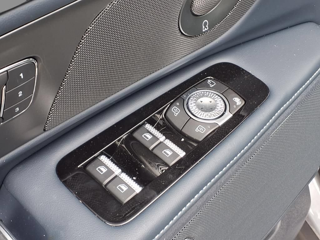 New 2025 Lincoln Nautilus Reserve AWD/4WD image 15