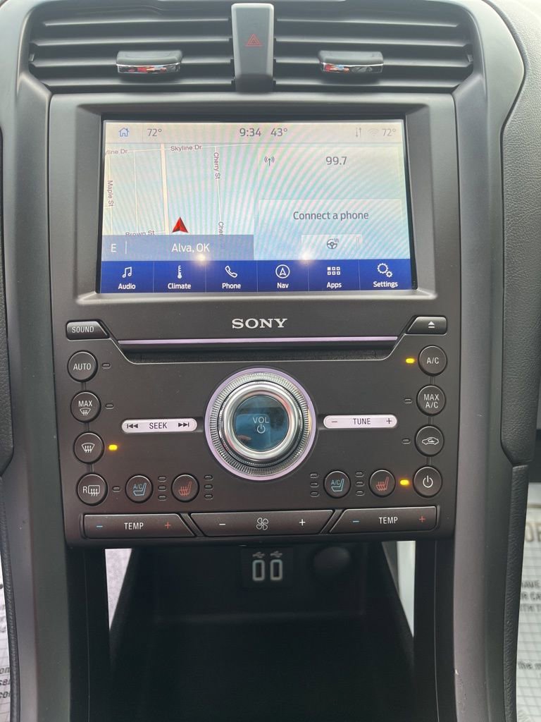 Used 2020 Ford Fusion Titanium AWD/4WD image 15