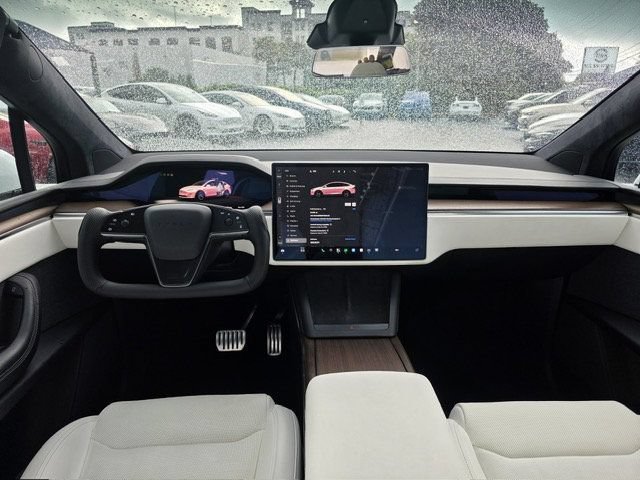 Used 2023 Tesla Model X AWD/4WD image 8