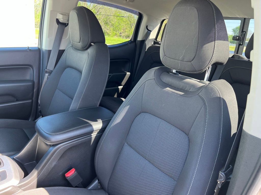 Used 2018 Chevrolet Colorado LT w/ LT Convenience Package RWD image 26