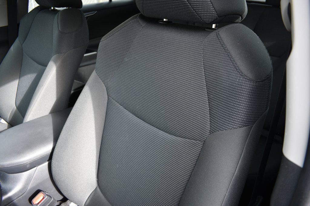 Used 2025 Toyota RAV4 LE image 10