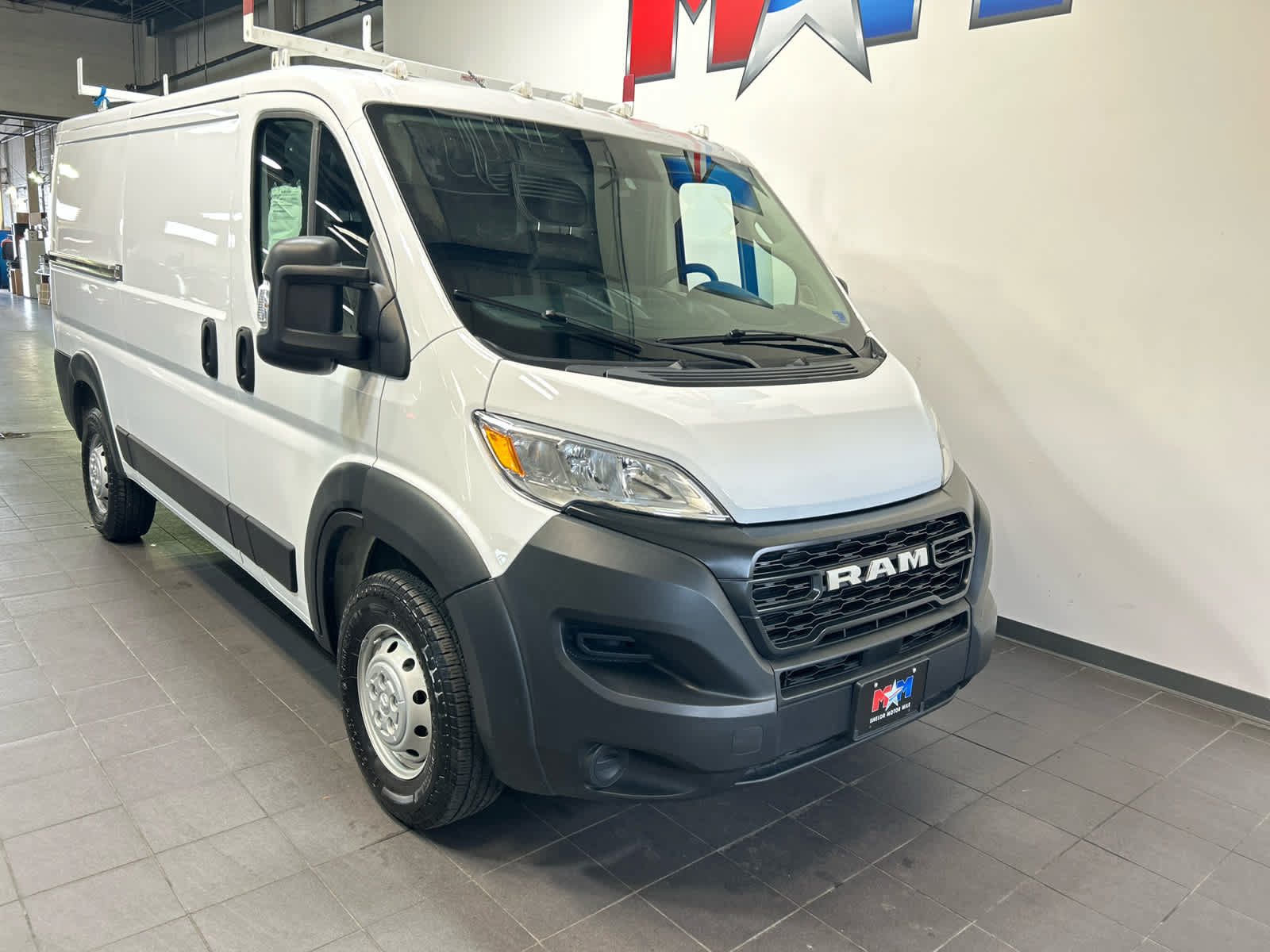Used 2023 RAM ProMaster 2500 FWD image 2