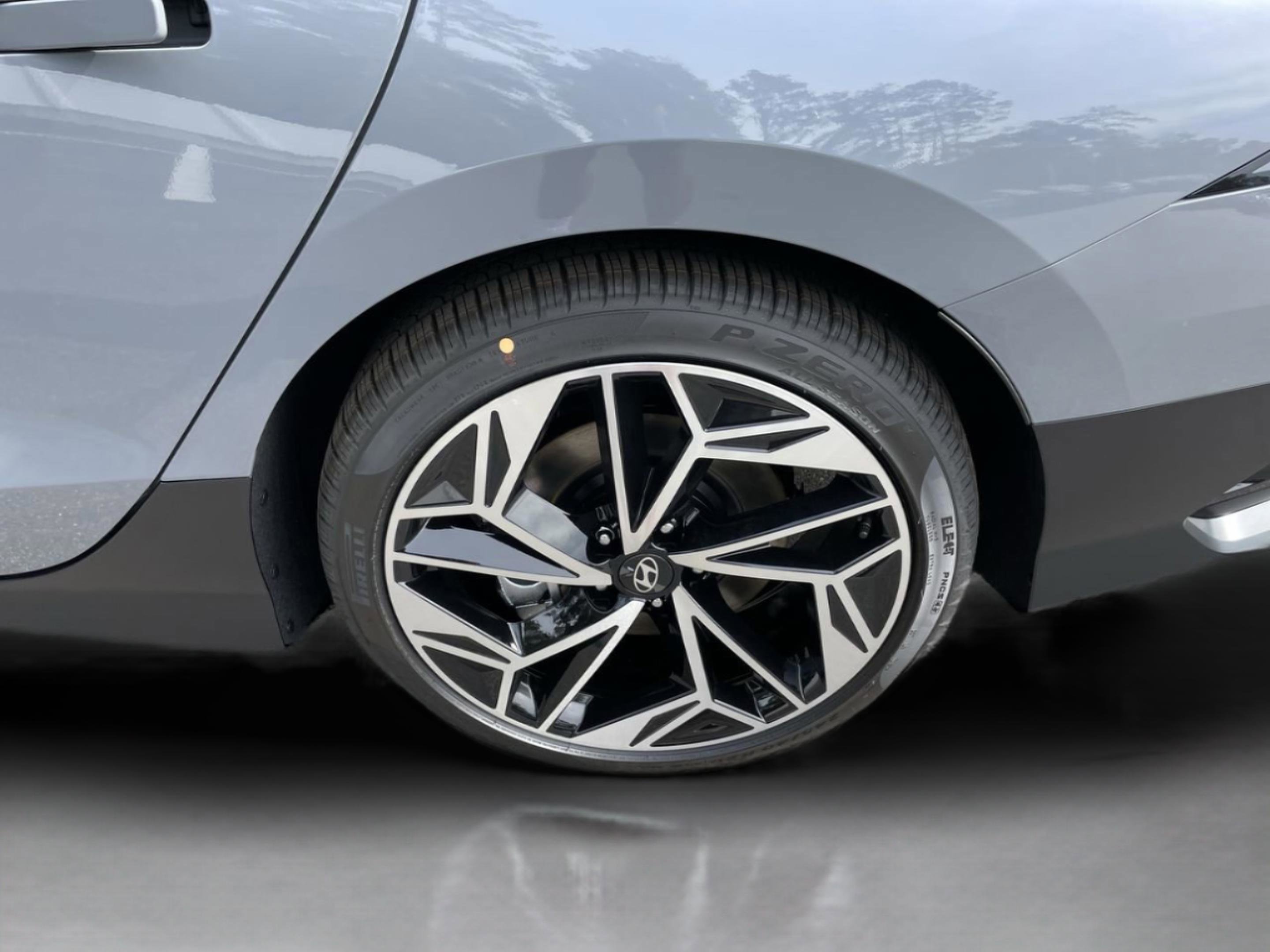 New 2025 Hyundai Ioniq 6 SEL image 25